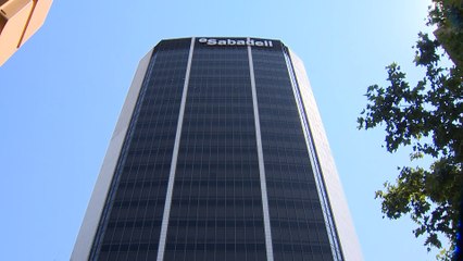 Sabadell acusa a BBVA de vulnerar el régimen de OPAs y ofrecer datos "incompletos"