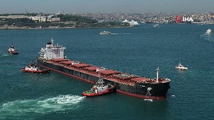 Haydarpaşa’da karaya oturan gemiyi kurtarma çalışmaları başladı