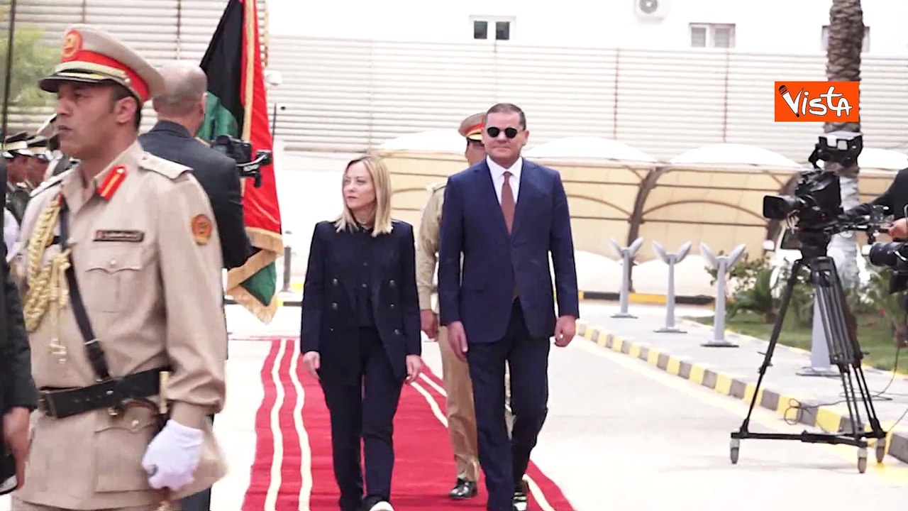 Meloni incontra primo ministro libico Dabaiba a Tripoli, focus su ricerca scientifica, salute, sport