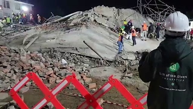 Prédio desaba na África do Sul; há trabalhadores desaparecidos