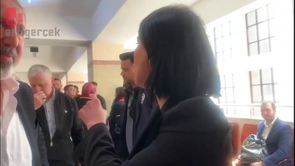 UCİM Başkanı Saadet Özkan avukatların duruşmaya girememesine tepki gösterdi.