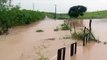 Ponte fica submersa com a elevação do rio Perucaba, em Arapiraca