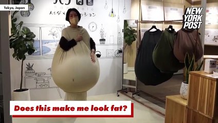 I pouf ora possono essere indossati, la poltrona a sacco diventa un abito