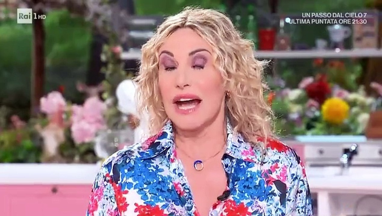 Benedetta Rossi sotto attacco degli haters, la difende anche Antonella Clerici: “La cucina deve essere pop, non snob. Non se ne può più”