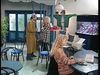 Família Kft-314.rész-Gengszterek sofőrje (1997. november 15) playlist