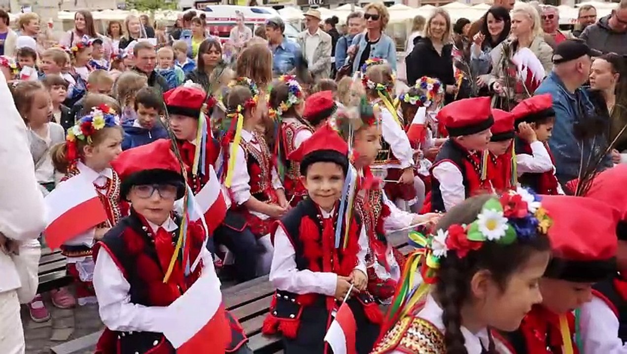 Przedszkolaki świętowały w Rzeszowie Dzień Flagi