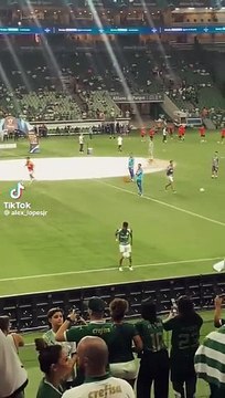 Publican que el Madrid quiere a Messinho y todos enloquecen con este vídeo junto a Endrick al más puro estilo Maradona