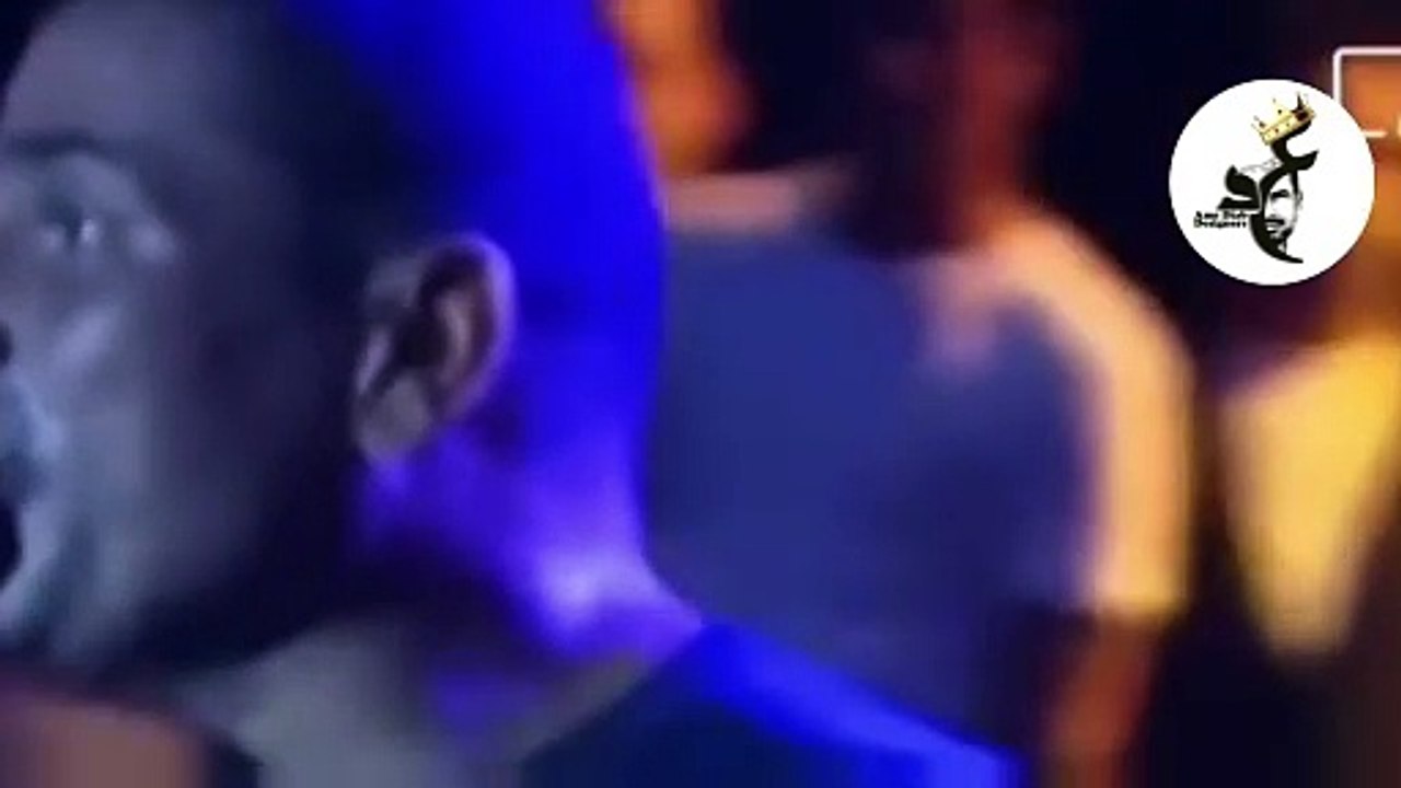 لما يبقي الجمهور حافظ اكتر من المطربكوبليه محذوف من قالتلي قول #الهضبة_عمرو_دياب