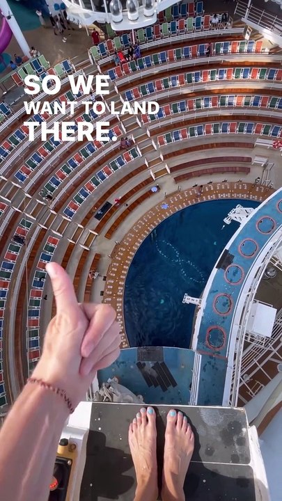 « J'ai eu l'estomac retourné » : elle saute d'un plongeoire de 16 mètres de haut, sa vidéo terrifie les internautes