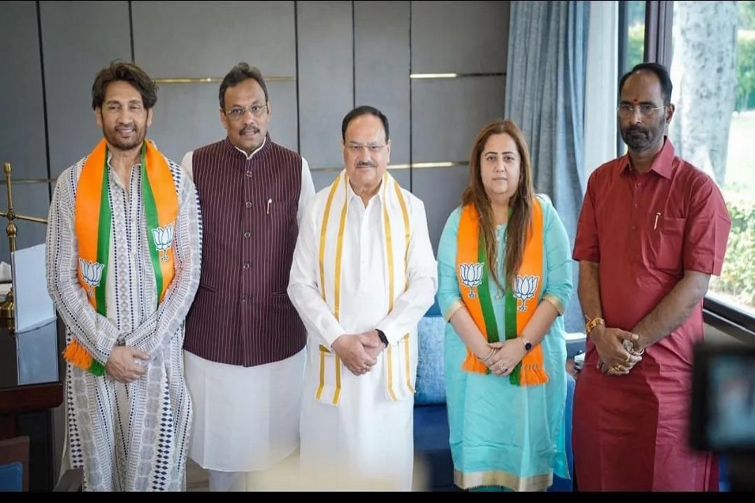 कांग्रेस की पूर्व प्रवक्ता राधिका खेड़ा और अभिनेता शेखर सुमन ने थामा भाजपा का दामन