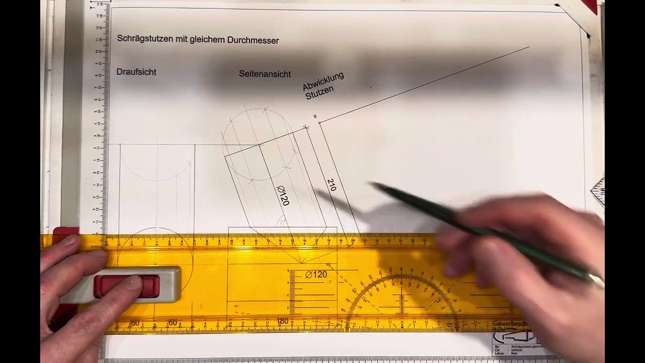 Schrägstutzen 70grad gleicher durchmesser