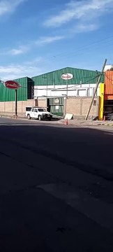 Corte en ambos sentidos de la avenida Chile.