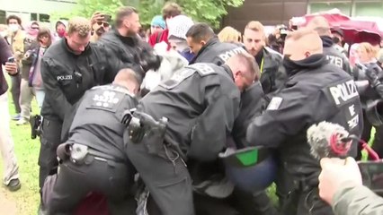 유럽 대학가에 번지는 가자 전쟁 항의시위...무더기 체포도 / YTN