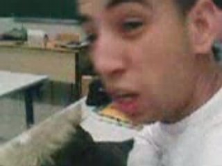 SaiD ki s'manGe des Clakes Par Ste²Ve haha ^^ T'es un lOcO