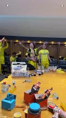 ¡El Borussia Dortmund celebra su pase a la final de la champions cantando un tema de Adele!