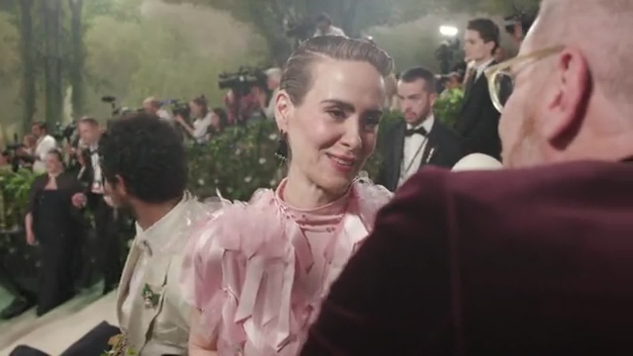 Sarah Paulson - Met Gala interview