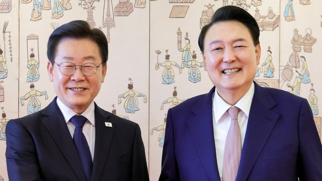 영수회담 비선 논란... 대통령실 “물밑 라인 없었다” [앵커리포트] / YTN