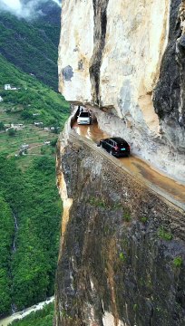 The most dangerous mountain road