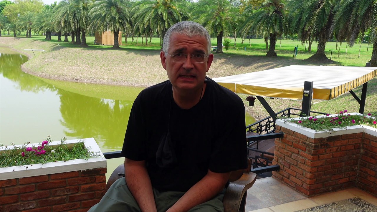 Am aus Karlsruhe #thailand #karlsruhe #tischler #hilfe #visa (1080p_30fps_H264-128kbit_AAC)