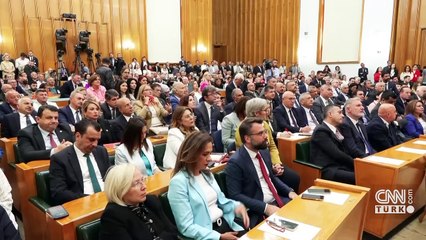 Özel'den partililere mesaj! Cumhurbaşkanlığına aday olacak mı?