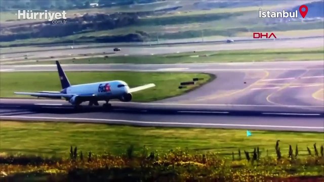 İstanbul Havalimanı'nda kargo uçağı gövdesi üzerine iniş yaptı
