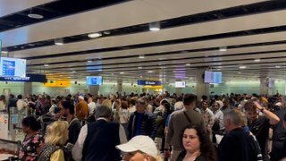 Watch: Long queues build at Heathrow airport after nationwide e-gate issue