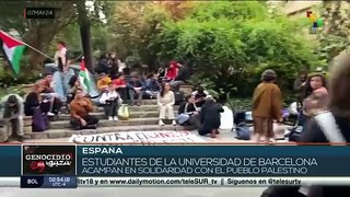 En España universitarios realizan una acampada en solidaridad con el pueblo palestino