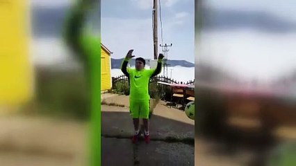 Topa kafa nasıl vurulur? Fatih Tekke'den ders!