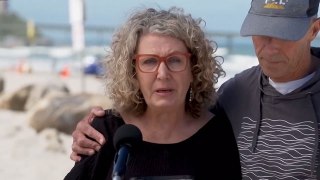 Australian parents pay emotional tribute to surfers killed in Mexico