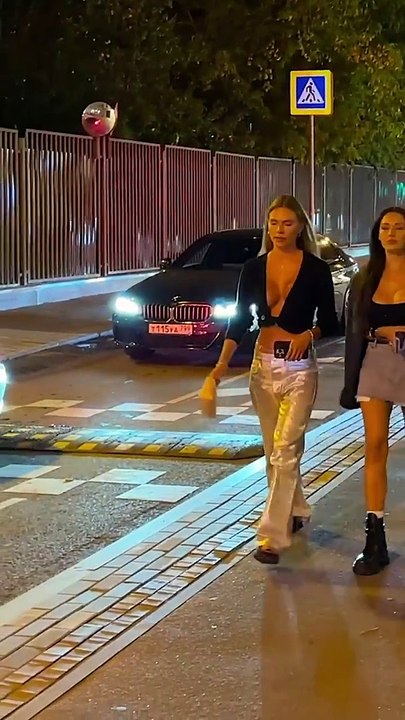 Nightlife in Moscow, Russia, beautiful Russian girls #shorts #short #trending #streetstyle #fpv