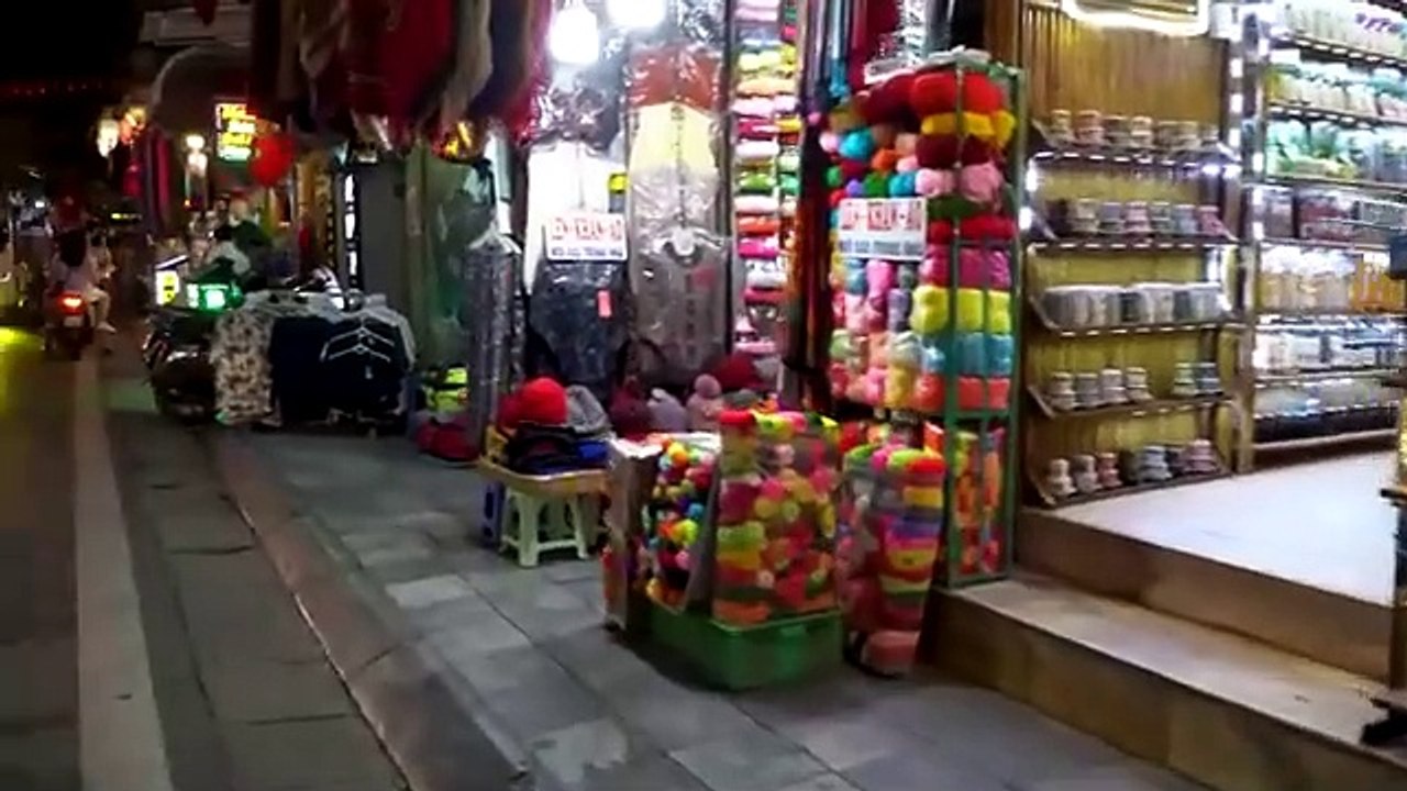 HANOI Hot Nights Walking Street  Friday Nightlife VIETNAM  the City Walking Tour 4K HDR
