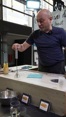 Le fouet rotatif pour faire disparaître les grumeaux ‍ (Note : Cette vidéo enregistrée à la Foire de Paris ne fait l’objet d’aucune contrepartie)