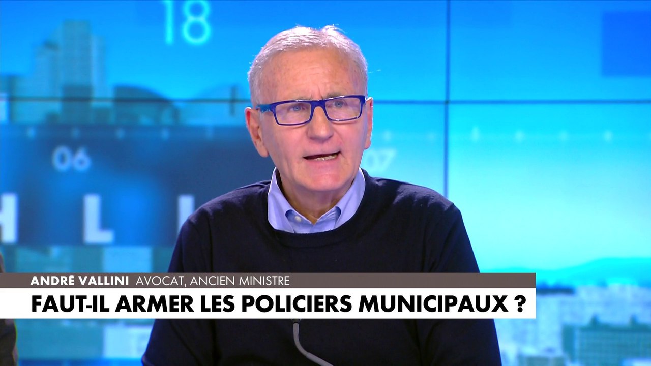 André Vallini : «Le plus important, lorsque l'on arme un policier, c'est qu'ils soient bien formés.»