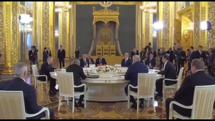 Putin e i leader delle 5 ex Repubbliche sovietiche al vertice EAEU