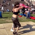 Melis Sezen, dans yarışmasında hünerlerini sergiledi; Performansı övgüler yağdı