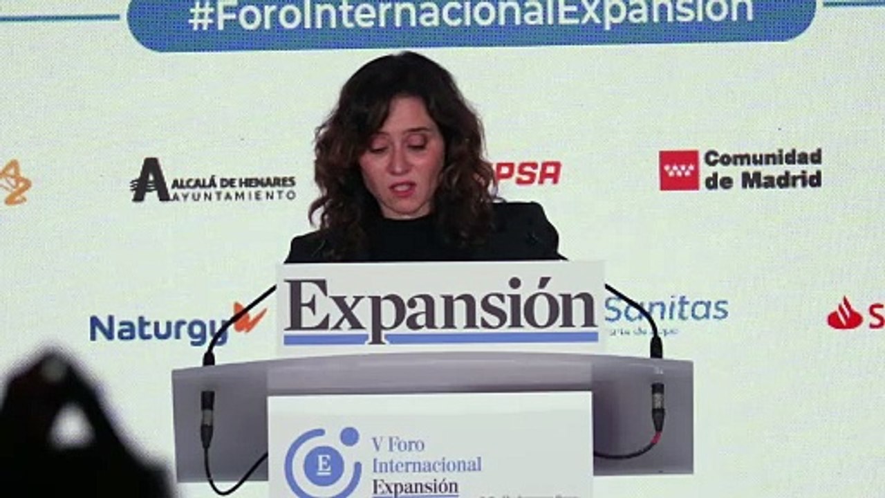 Ayuso alerta desde Alcalá de que la economía española «no va como dicen el Gobierno»: «Está dopada por deuda y gasto público desbocado»