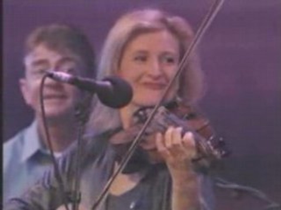 (Celtic) The Chieftains & The Corrs - toss the feathers