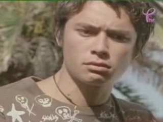 Blue water high -perri dans la tourmante 2/2