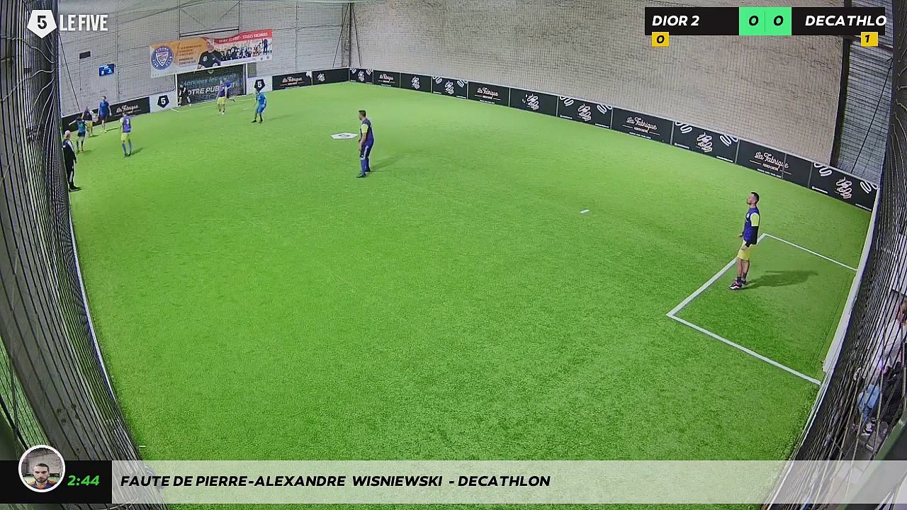 Faute de Pierre-Alexandre  Wisniewski  - DECATHLON