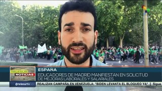 Educadores de España exigen mejoras laborales