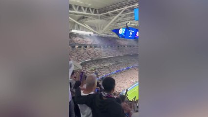 No hay estadio igual en el planeta: así ha retumbado el Bernabéu con el 2-1 tras el VAR... ¡qué sonido!