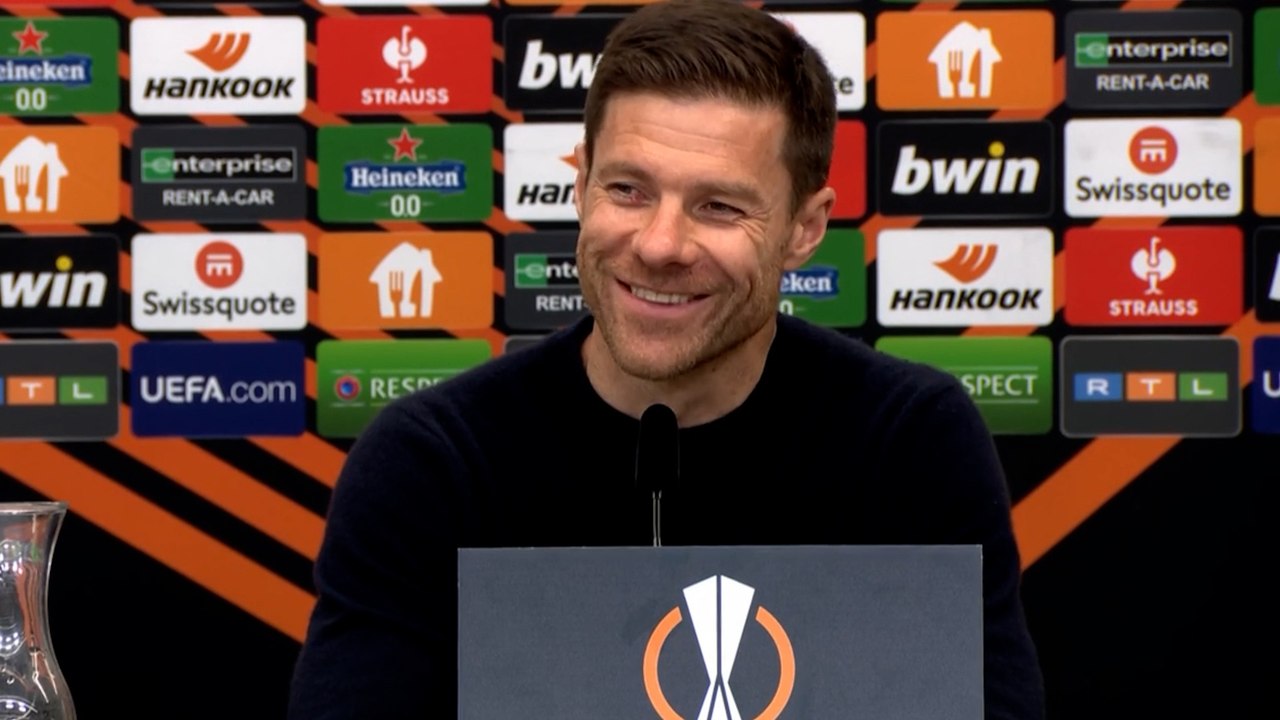 Xabi Alonso menta a Ancelotti en la remontada del Bayer Leverkusen