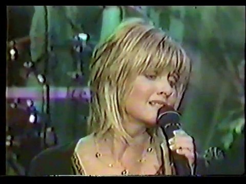 OLIVIA NEWTON-JOHN - I Honestly Love You (The Tonight Show with Jay Leno 1998)