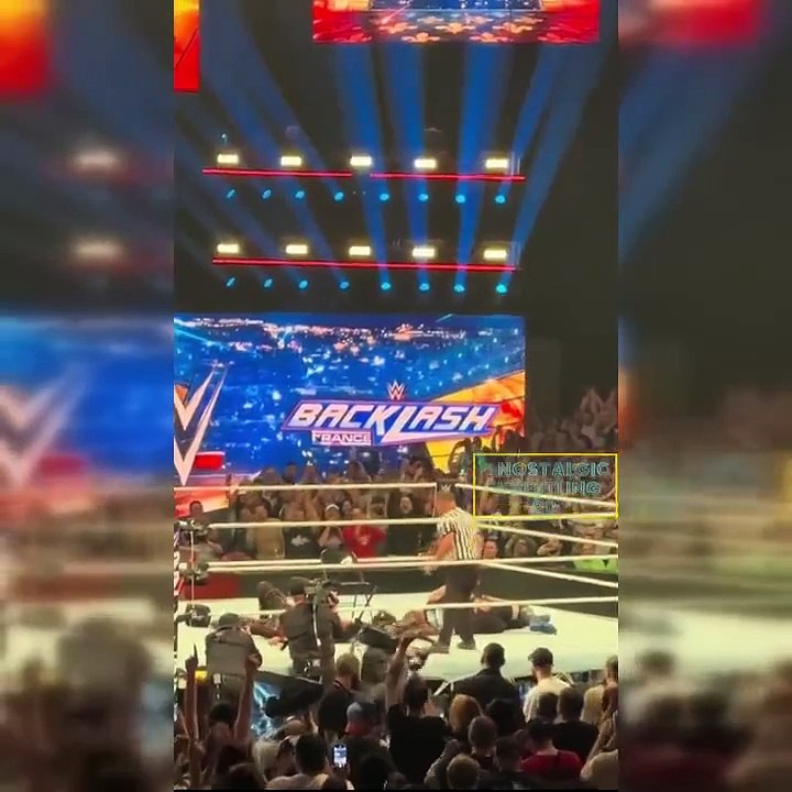 Kevin Owens's superplex to Tama Tonga at WWE Backlash France Vídeo