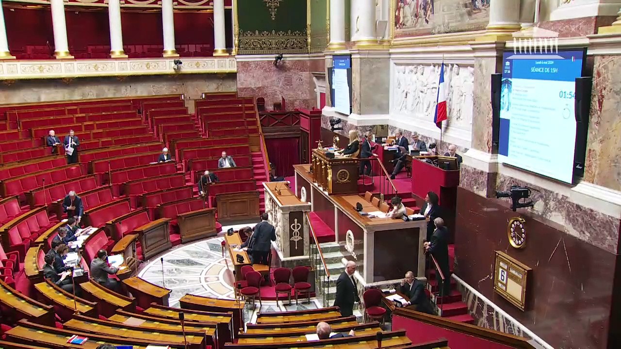 1ère séance : Débat sur le thème : « Bilan des politiques publiques de défense et de promotion de la laïcité » ; Questions sur les thèmes : « Les comptes publics », « La santé mentale des jeunes » - Lundi 6 mai 2024