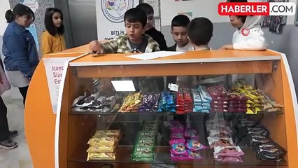 Bu okuldaki kantinin sorumlusu yok