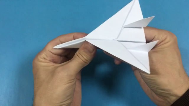 ✈️ Comment faire un Avion en Papier