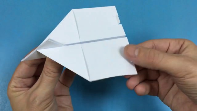 ✈️ Un avion en papier intéressant qui pourrait vous surprendre