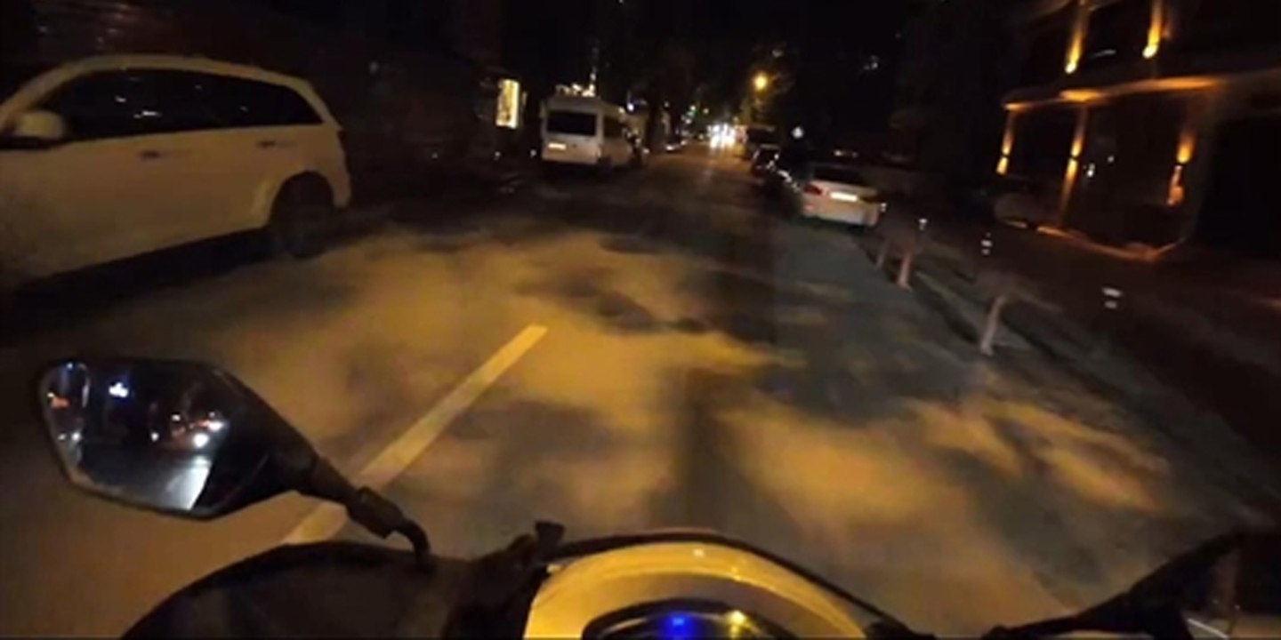 Sosyal medyada takipçi uğruna motosikletini yay...