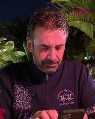 بعد وفاة والدة كريم عبد العزيز: كيف تحدث عنها في تصريحاته؟